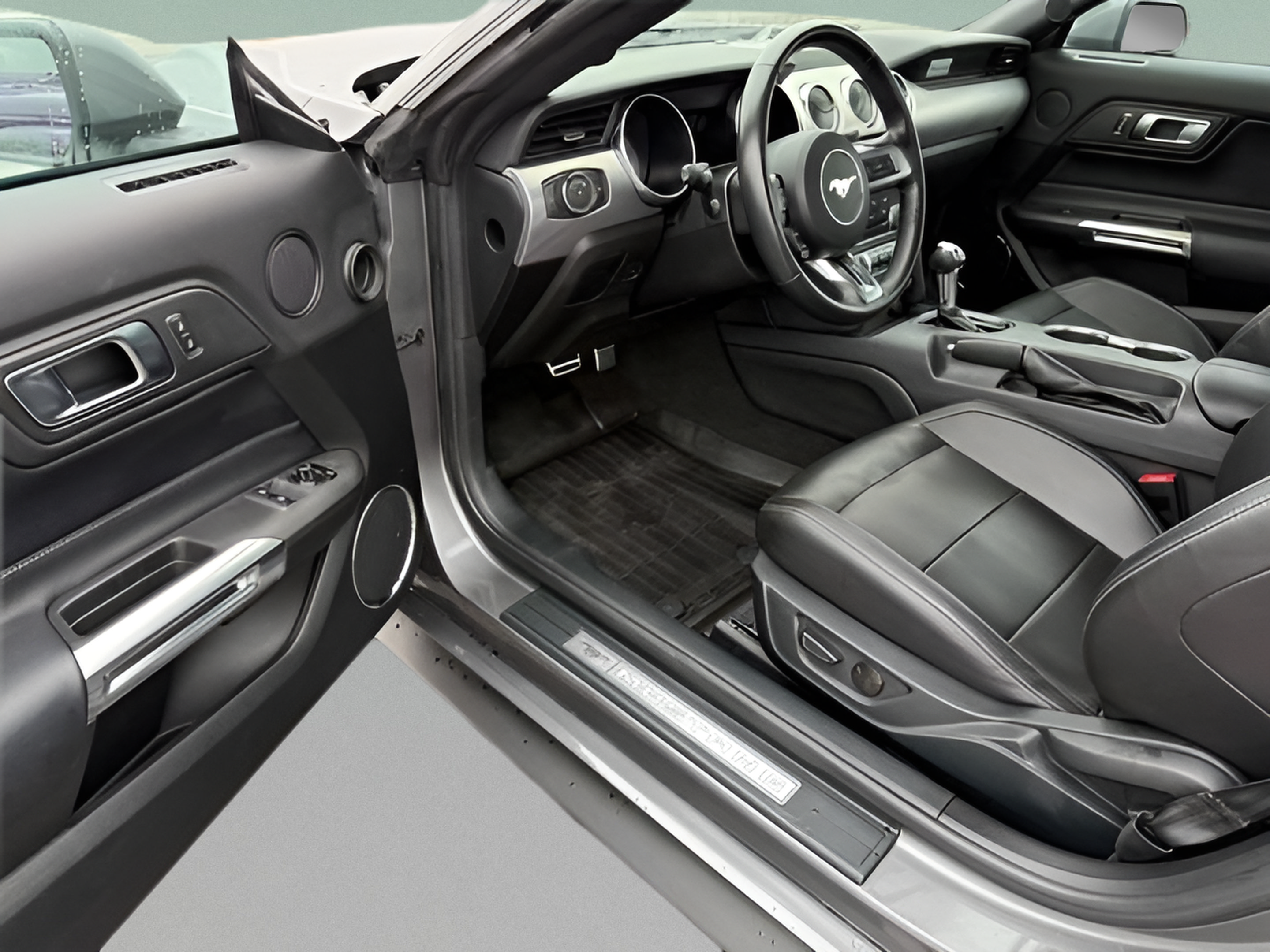 Used 2023 Ford Mustang Premium RWD image 14