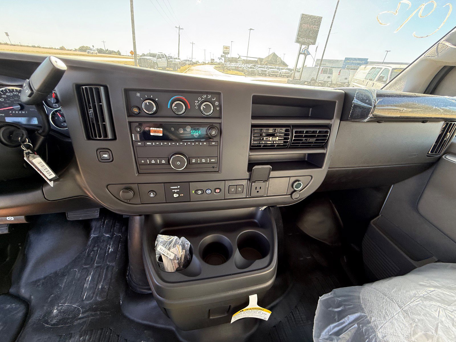New 2025 Chevrolet Express 3500 Extended w/ Driver Convenience Package image 18