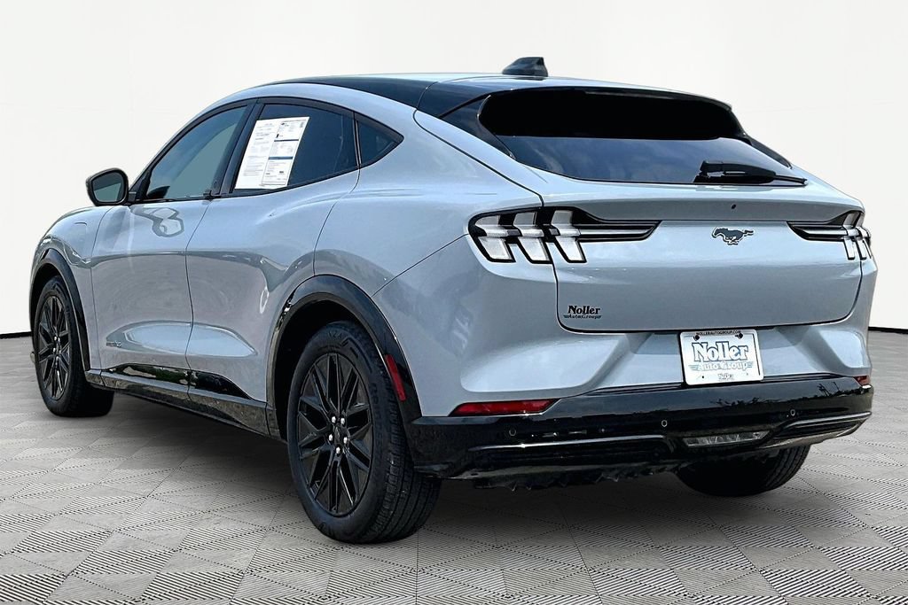 Used 2025 Ford Mustang Mach-E Premium w/ Sport Appearance Package AWD/4WD image 13