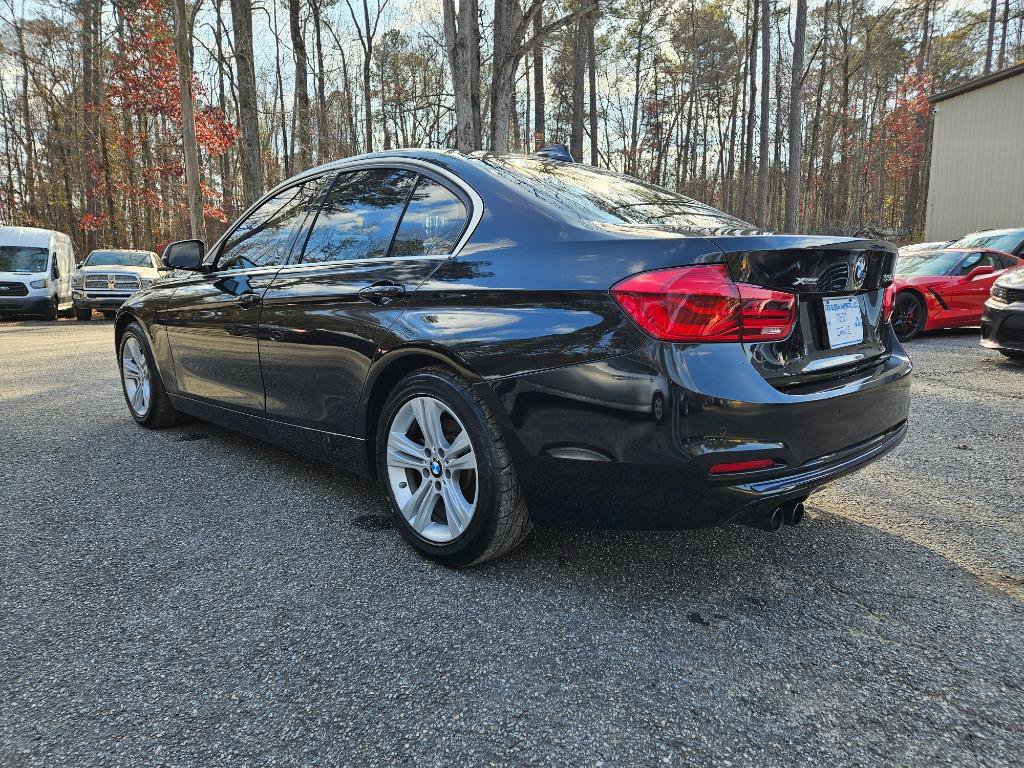 Used 2018 BMW 330i xDrive Sedan w/ Premium Package AWD/4WD image 6