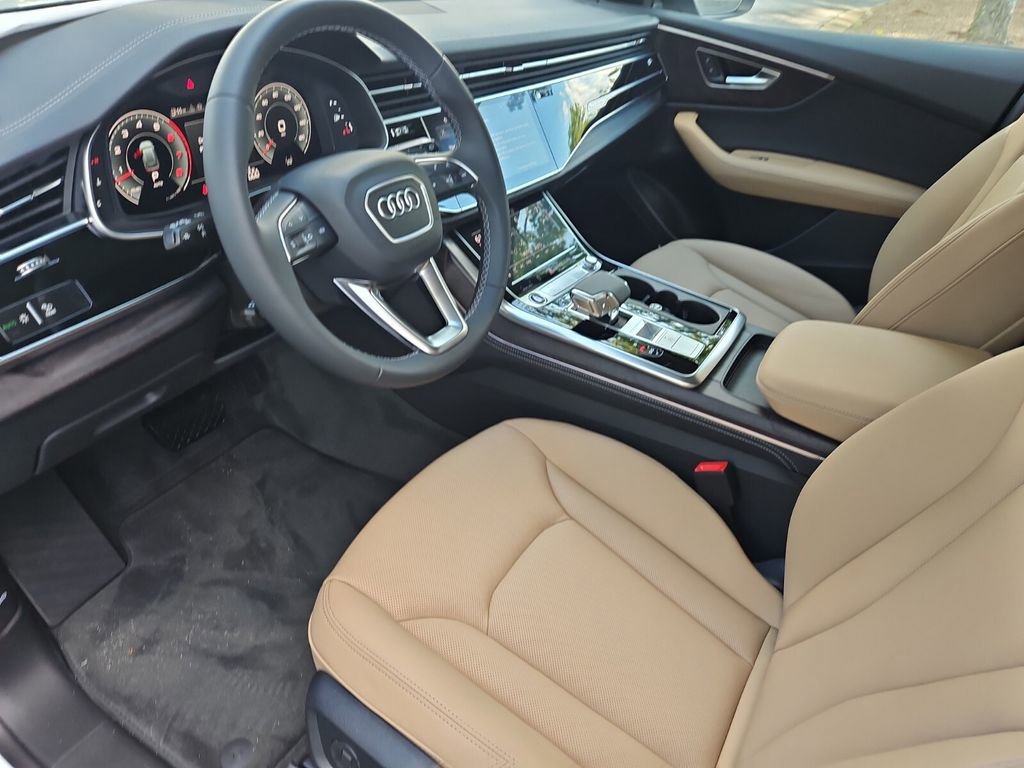New 2025 Audi Q8 Premium Plus image 7