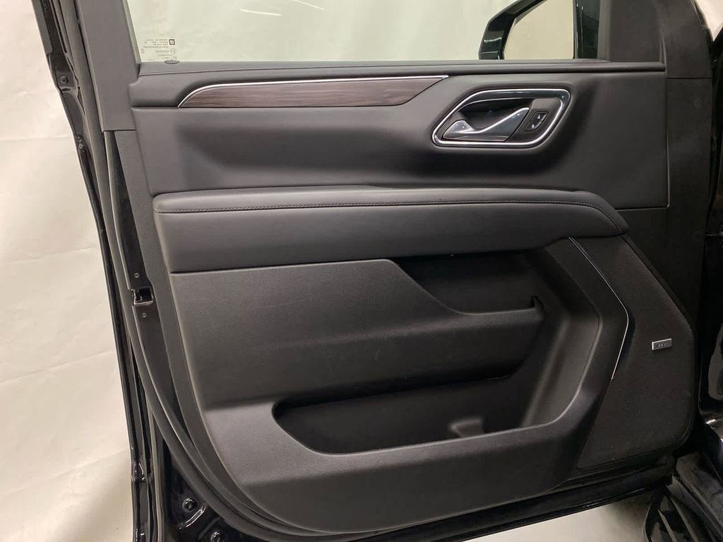 Used 2023 Chevrolet Tahoe LT image 10