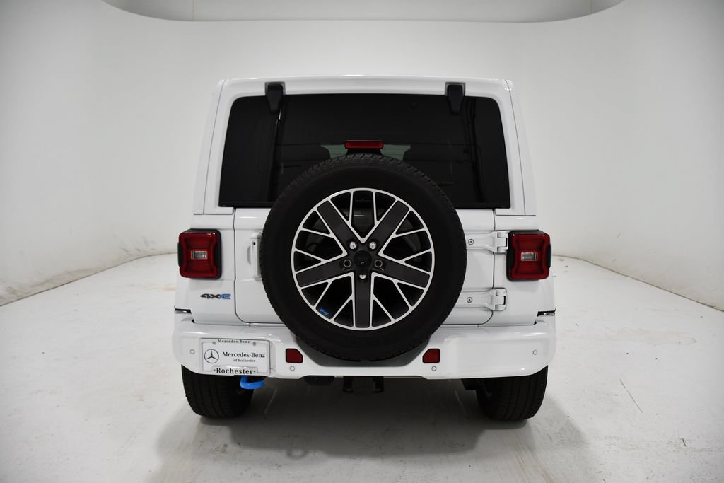 Used 2023 Jeep Wrangler Unlimited Sahara AWD/4WD image 4