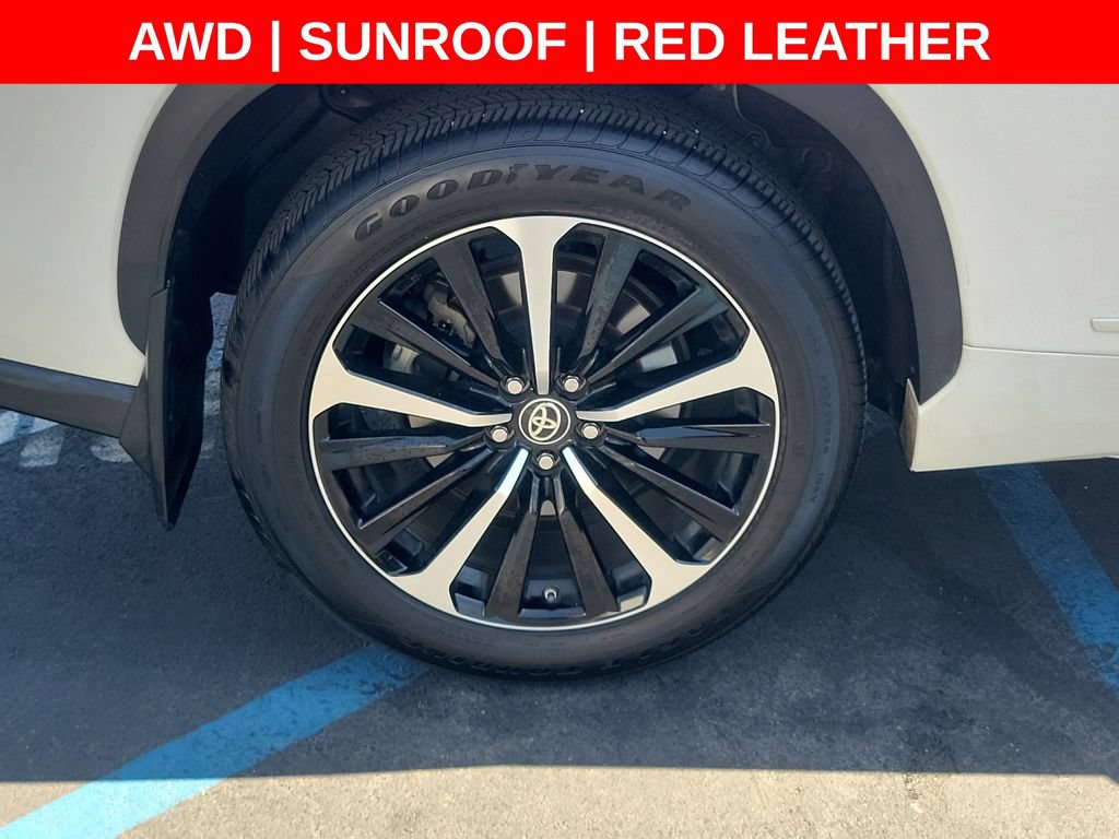 Used 2021 Toyota Highlander XSE AWD/4WD image 10
