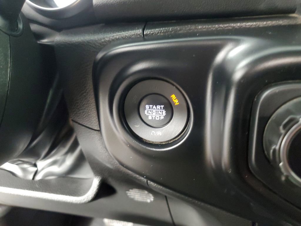 Used 2021 Jeep Wrangler Unlimited Sahara AWD/4WD image 23