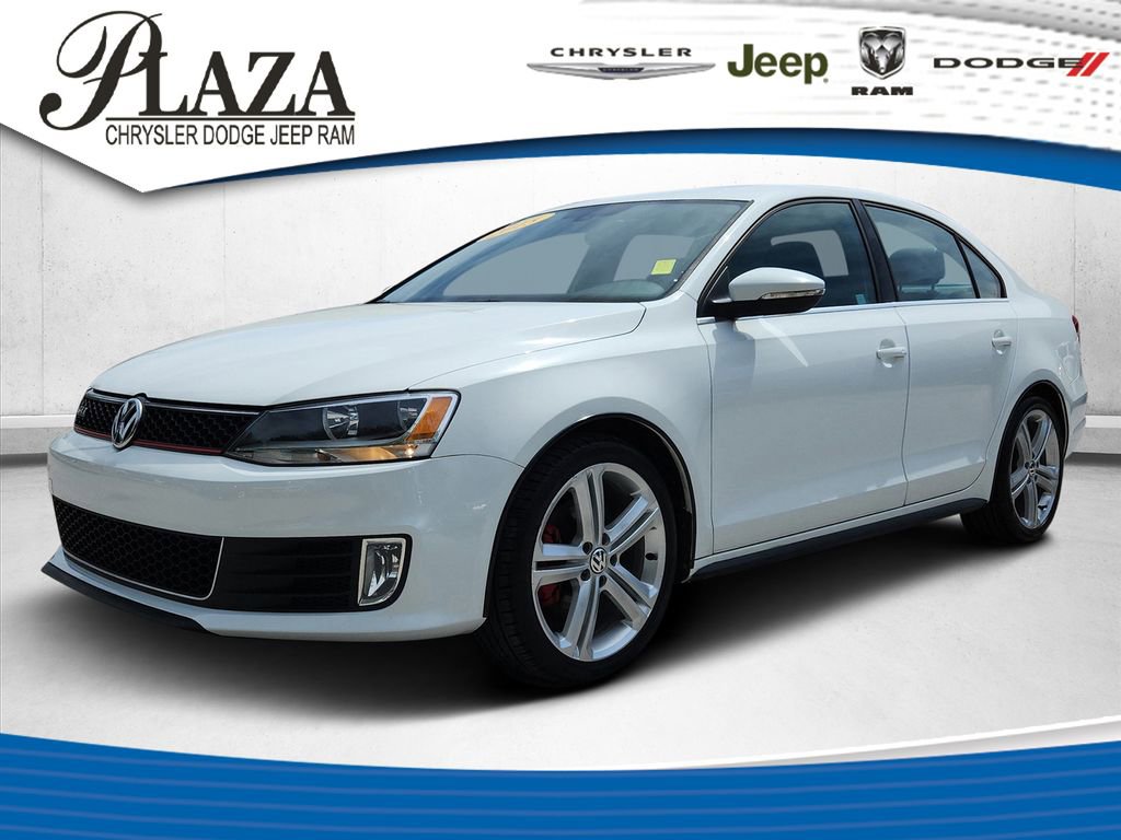 Used 2015 Volkswagen Jetta GLI SE image 1