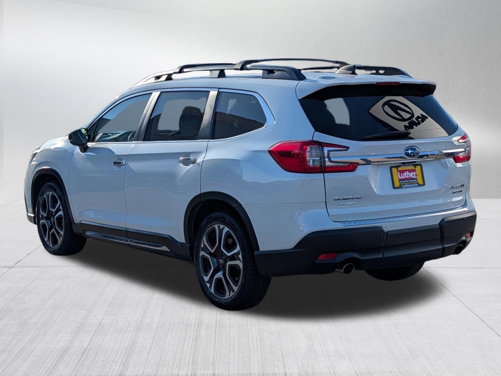 Used 2024 Subaru Ascent Touring AWD/4WD image 5
