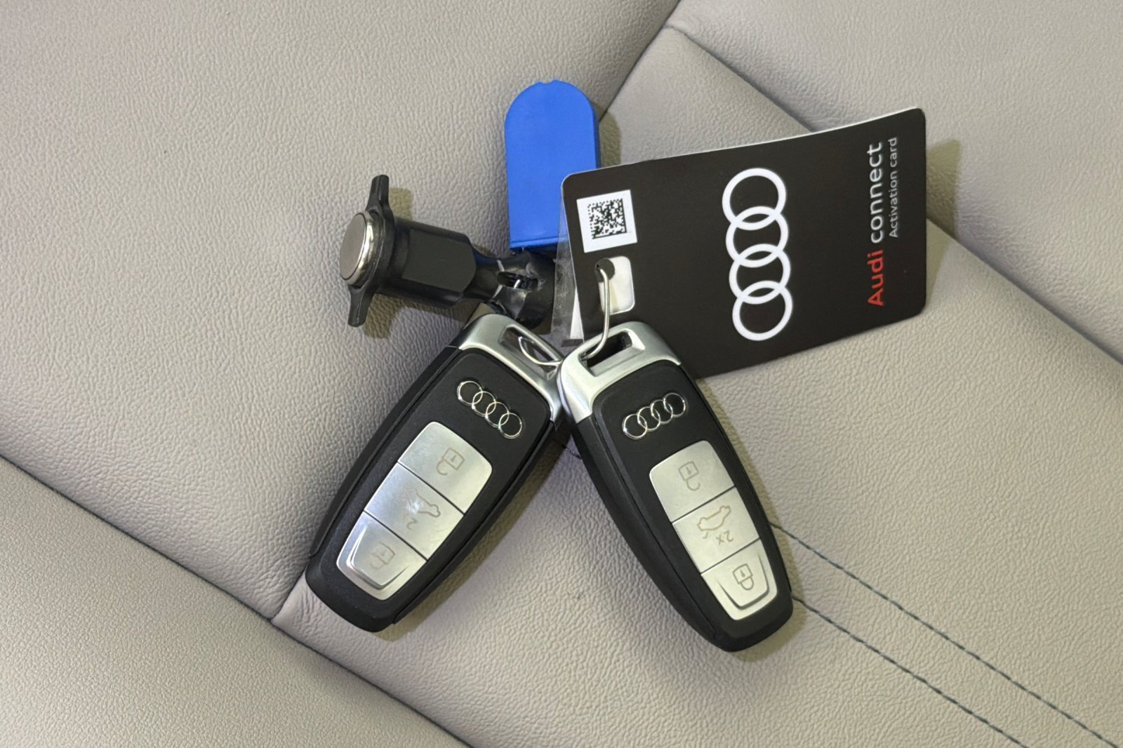Certified 2023 Audi Q4 e-tron Premium w/ Convenience Package AWD/4WD image 24
