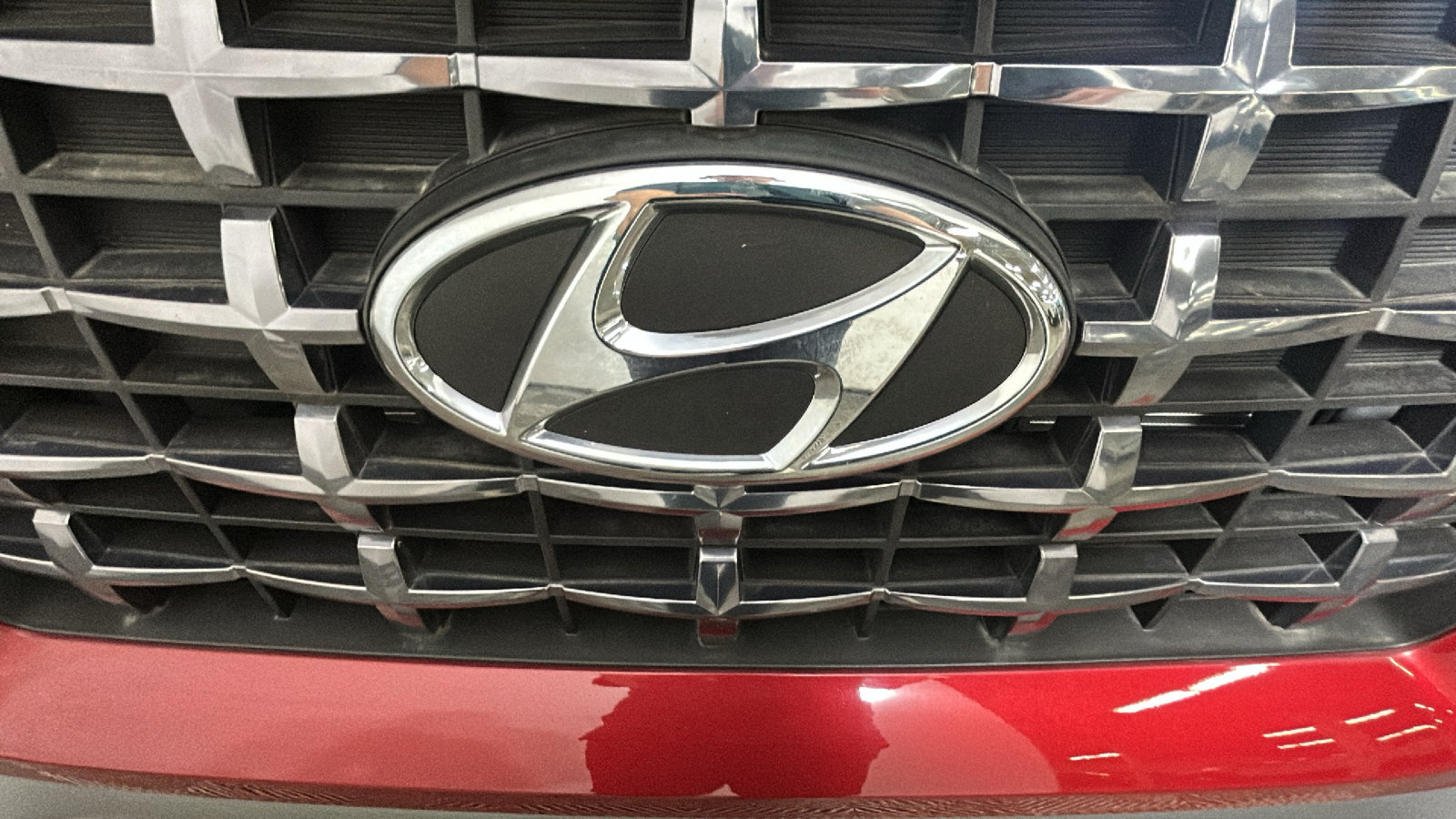 Certified 2024 Hyundai Venue SEL FWD image 10