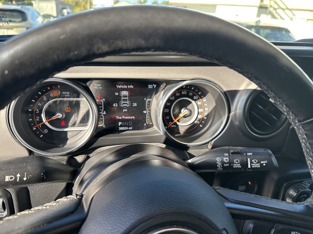 Used 2021 Jeep Wrangler Willys image 16