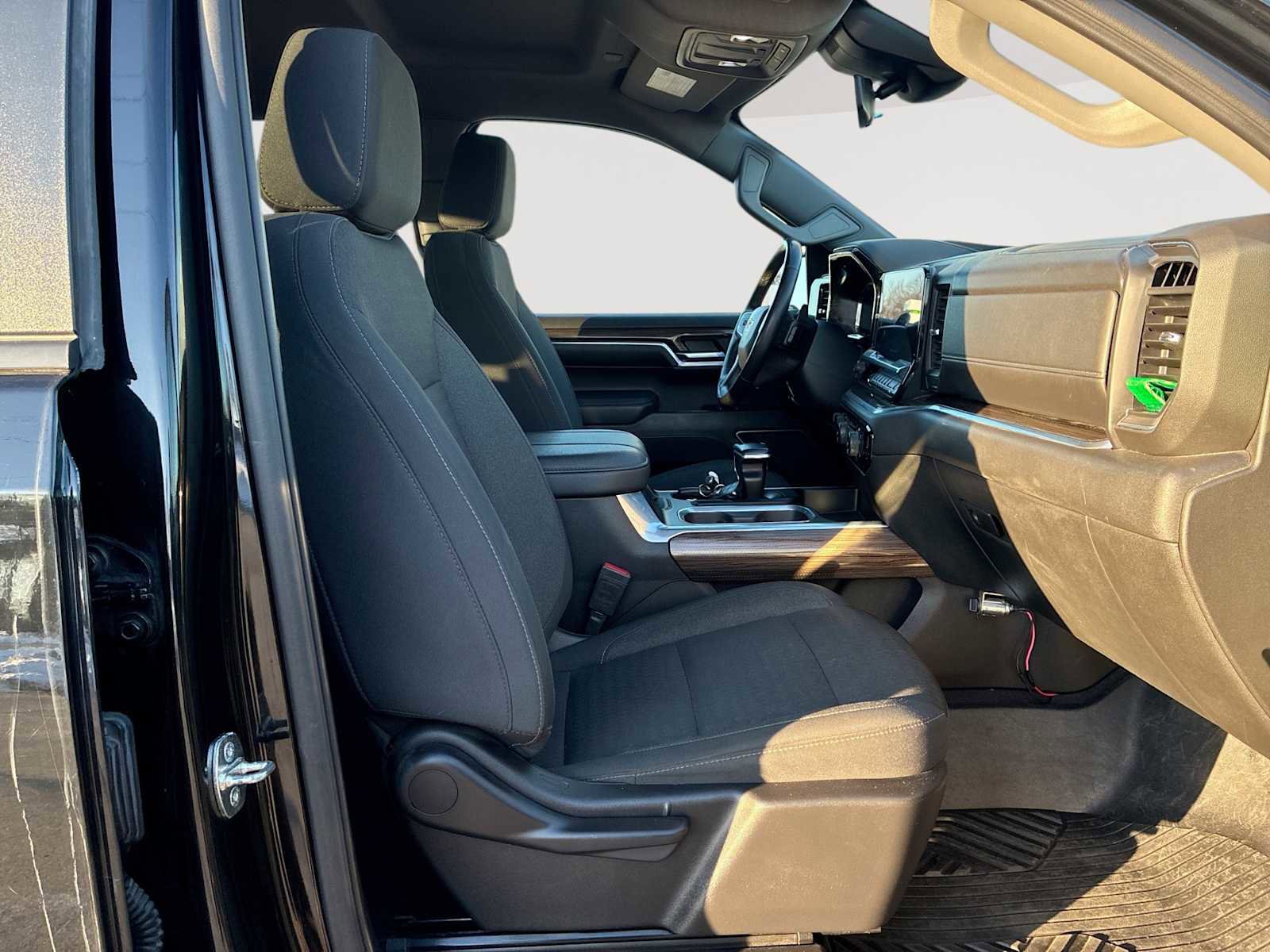 Used 2023 Chevrolet Silverado 1500 RST image 27