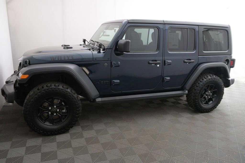 Used 2025 Jeep Wrangler Willys image 8