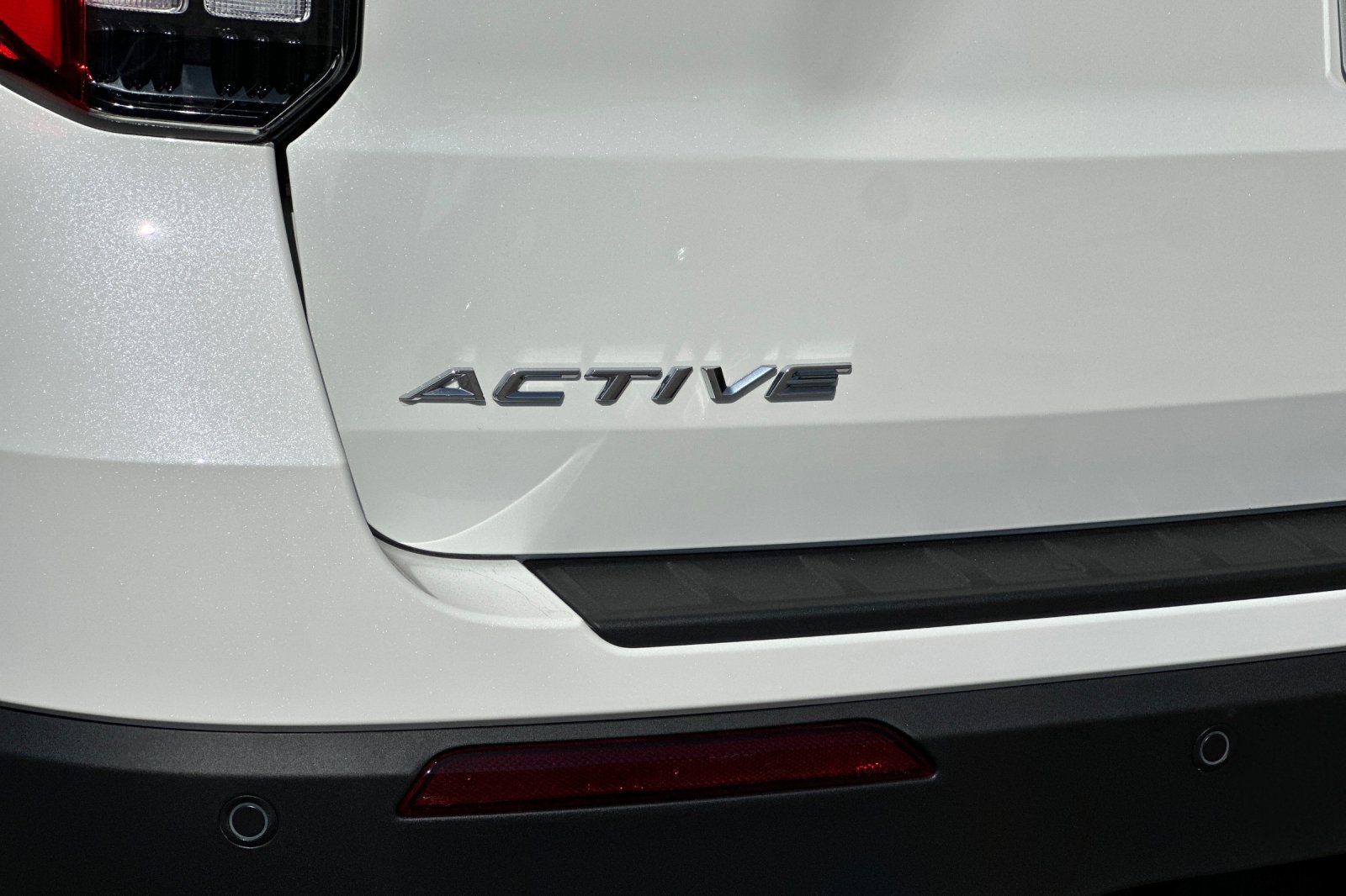 New 2027 Ford Explorer Active RWD image 27