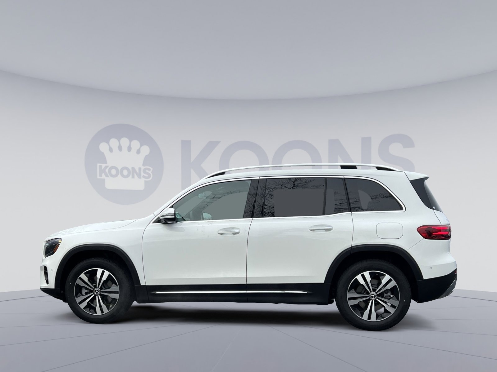 New 2026 Mercedes-Benz GLB 250 4MATIC image 2