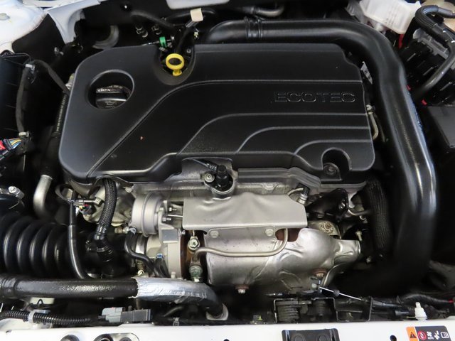 Used 2023 Chevrolet Malibu LT image 35