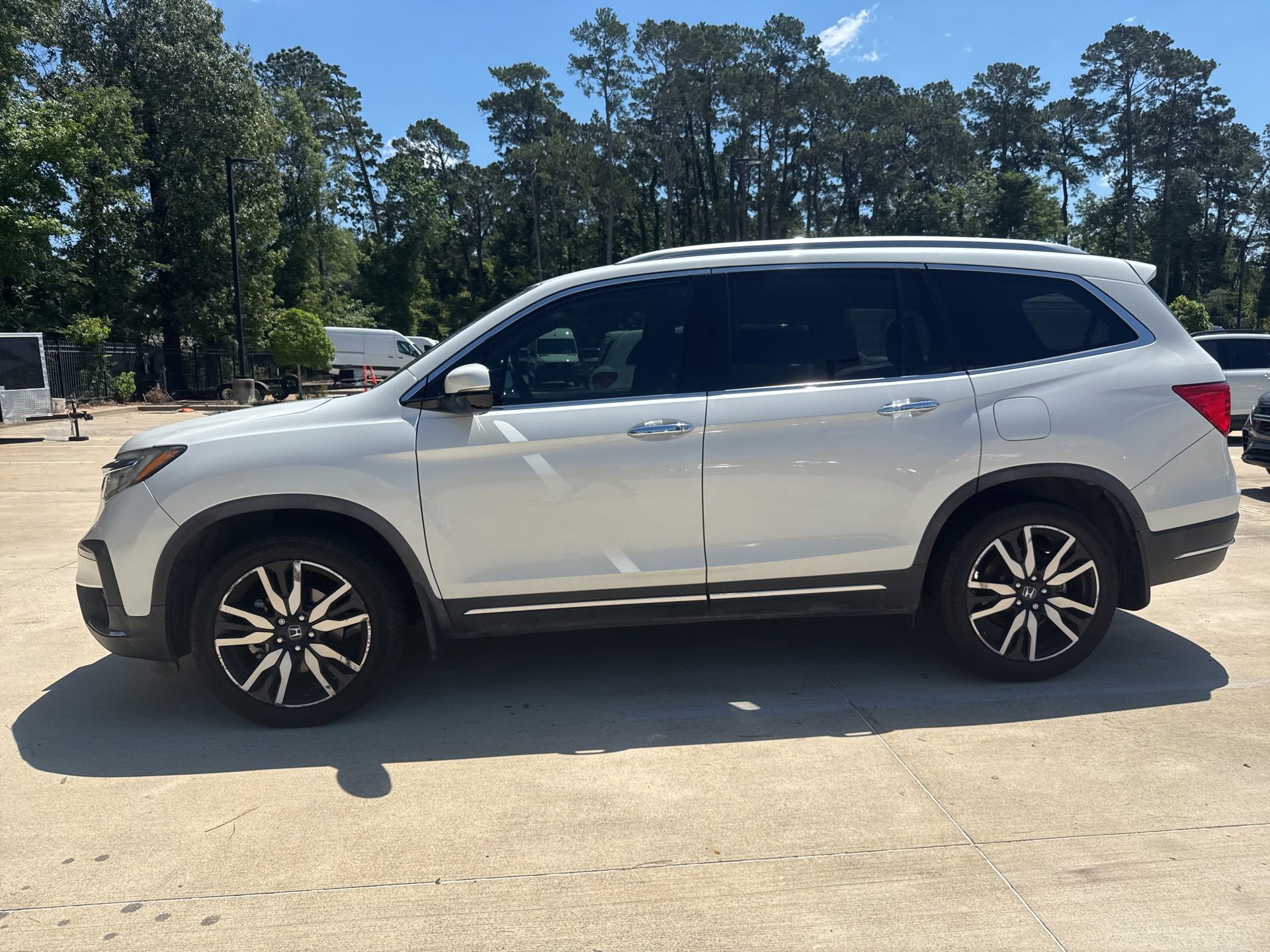 Used 2020 Honda Pilot Touring image 7
