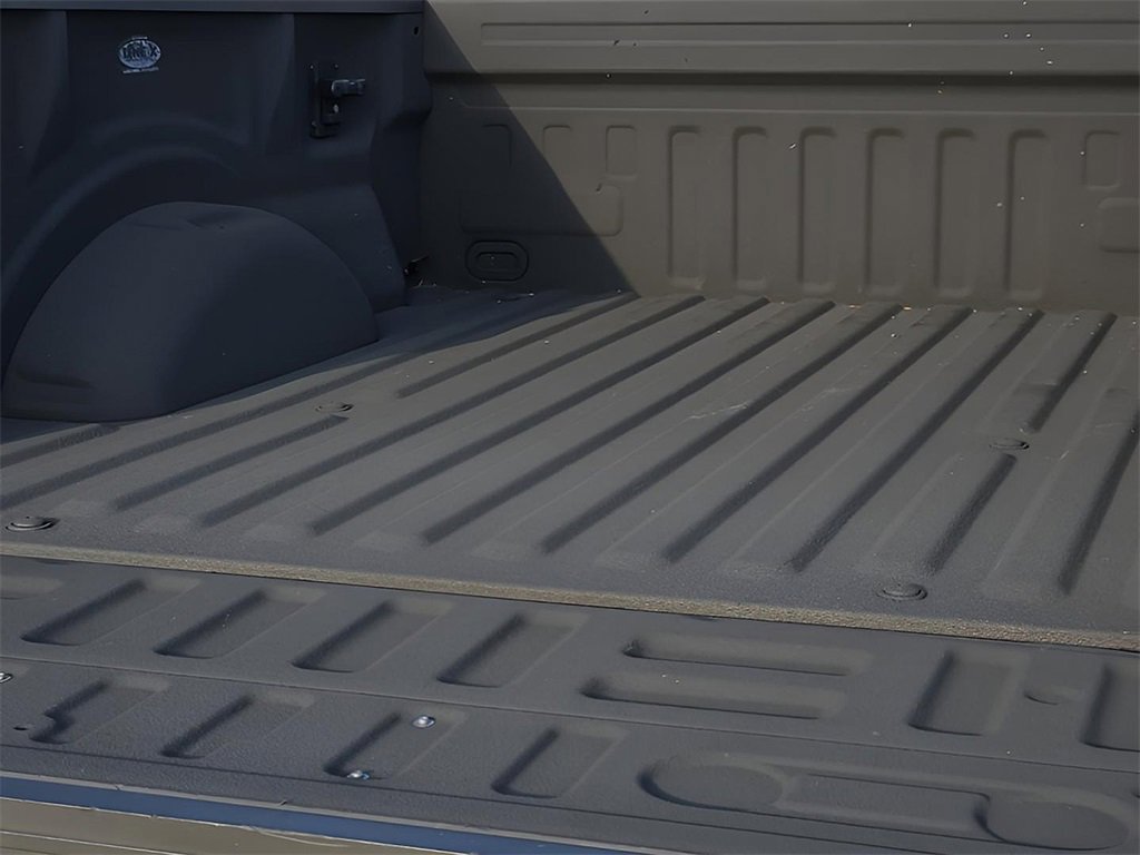 Used 2016 Ford F150 XLT w/ Equipment Group 302A Luxury image 8