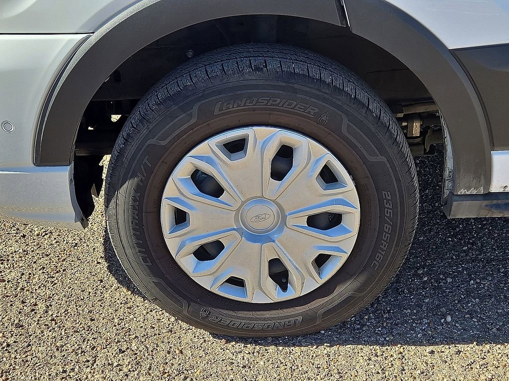 Used 2023 Ford Transit 350 XLT image 11