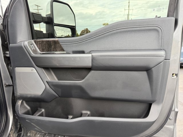 Certified 2025 Ford F250 Lariat w/ Chrome Package AWD/4WD image 23