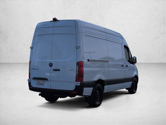 Used 2025 Mercedes-Benz Sprinter 2500 image 5