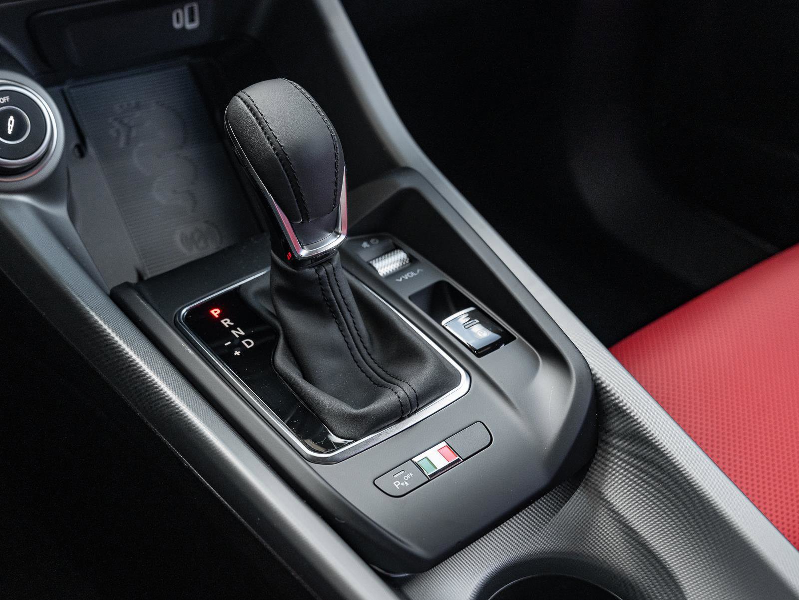 New 2026 Alfa Romeo Tonale Veloce w/ Quick Order Package 23H Volce image 36