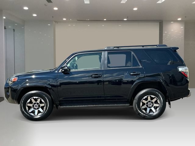 Used 2023 Toyota 4Runner TRD Off-Road Premium w/ Moonroof Package AWD/4WD image 2