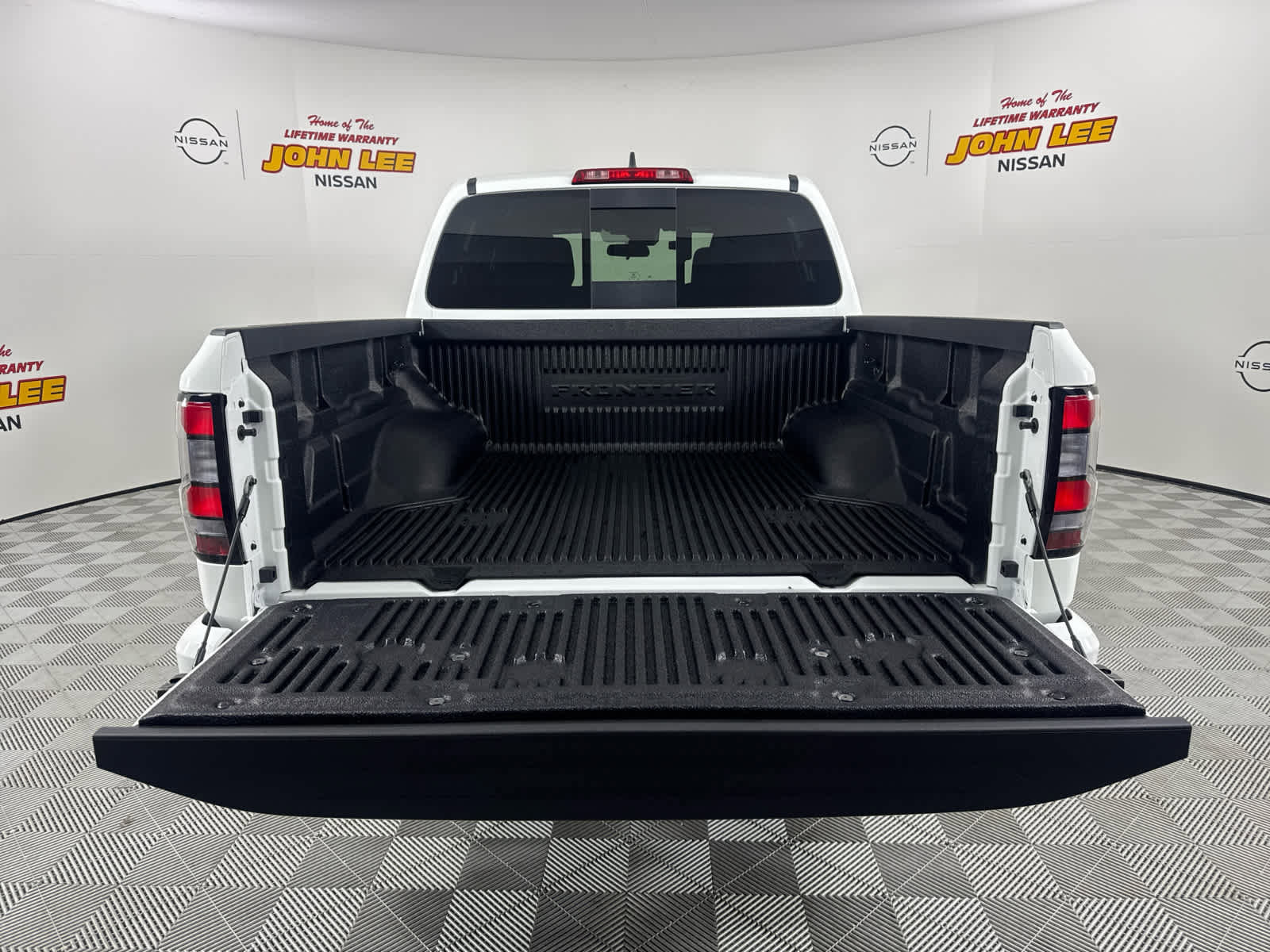 New 2026 Nissan Frontier Pro-X image 5