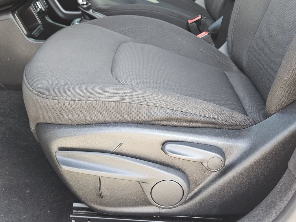 Used 2020 Jeep Renegade Sport FWD image 29
