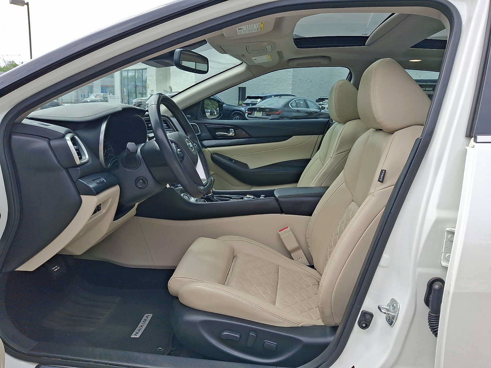 Used 2021 Nissan Maxima Platinum w/ Sport Mat Group FWD image 13