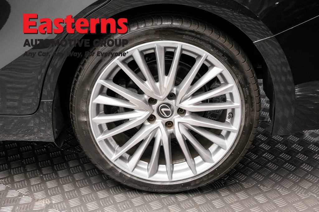 Used 2022 Lexus IS 300 AWD w/ Premium Package image 8