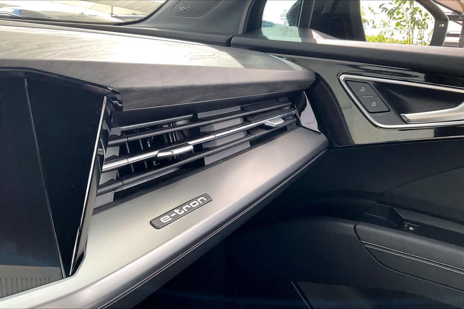 Used 2023 Audi Q4 e-tron Premium Plus w/ Premium Plus RWD image 30