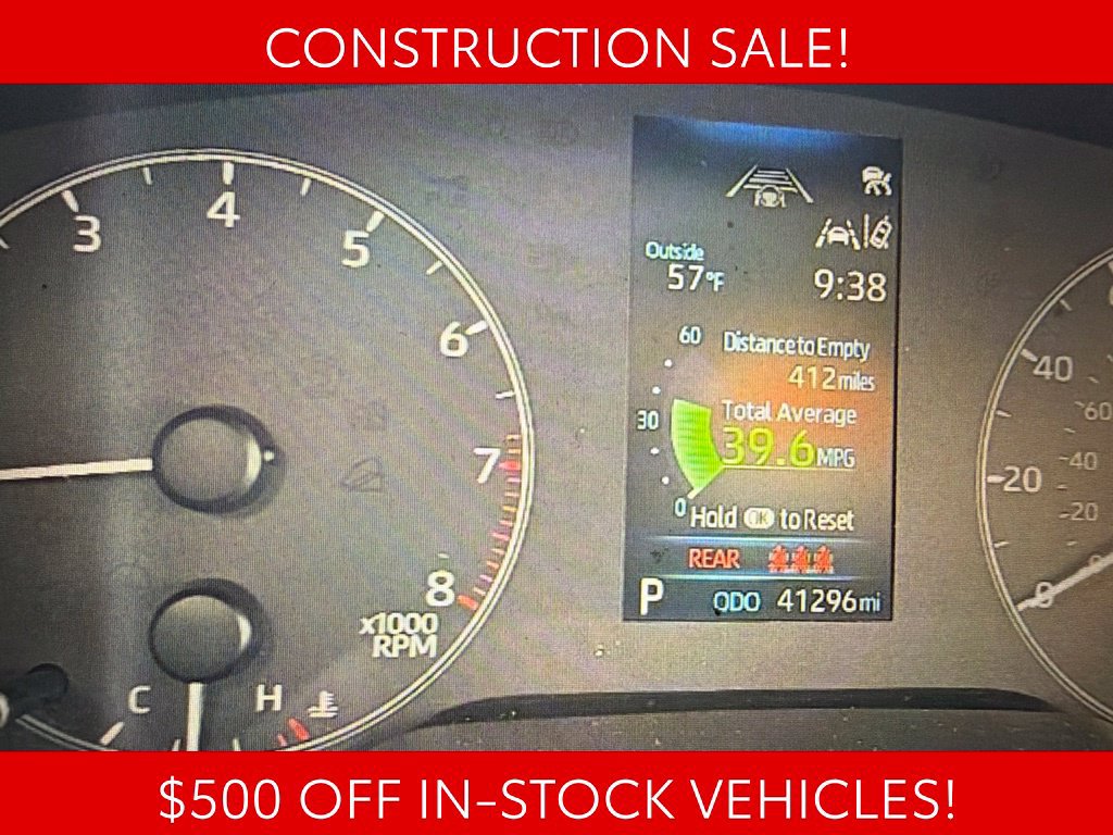 Used 2025 Toyota Corolla LE FWD image 10
