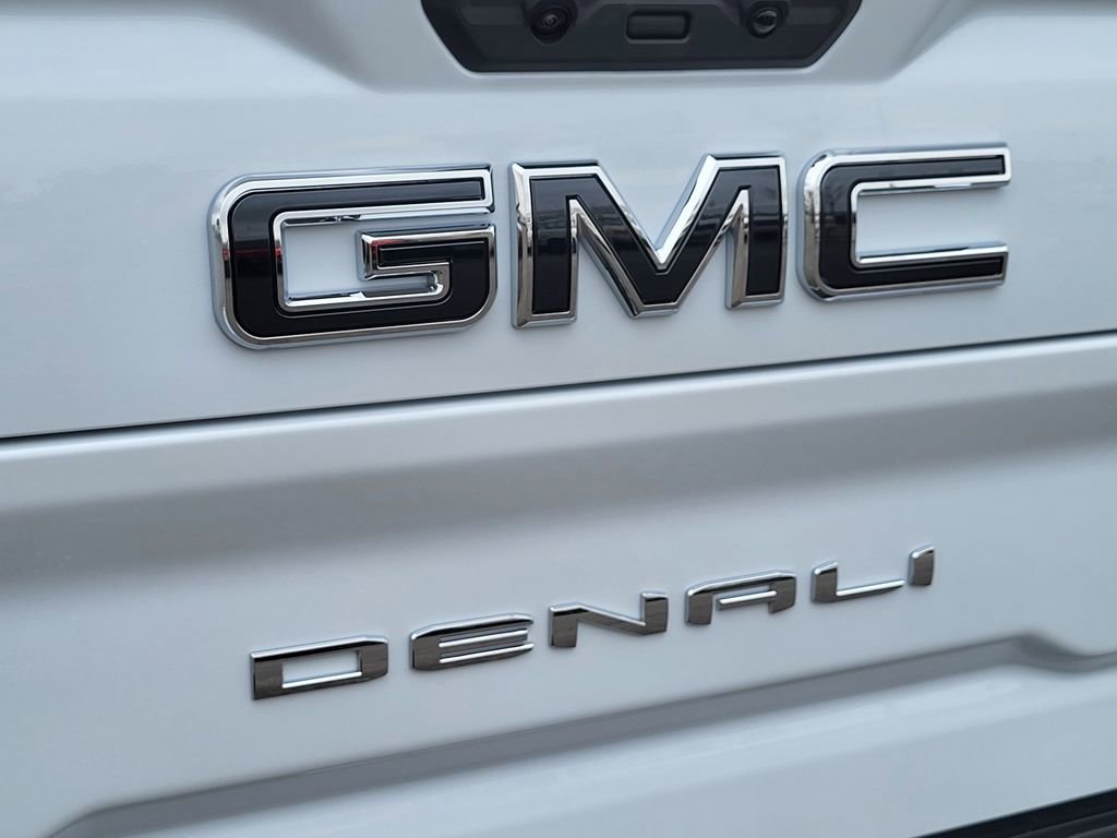 New 2026 GMC Sierra 2500 Denali Ultimate AWD/4WD image 8