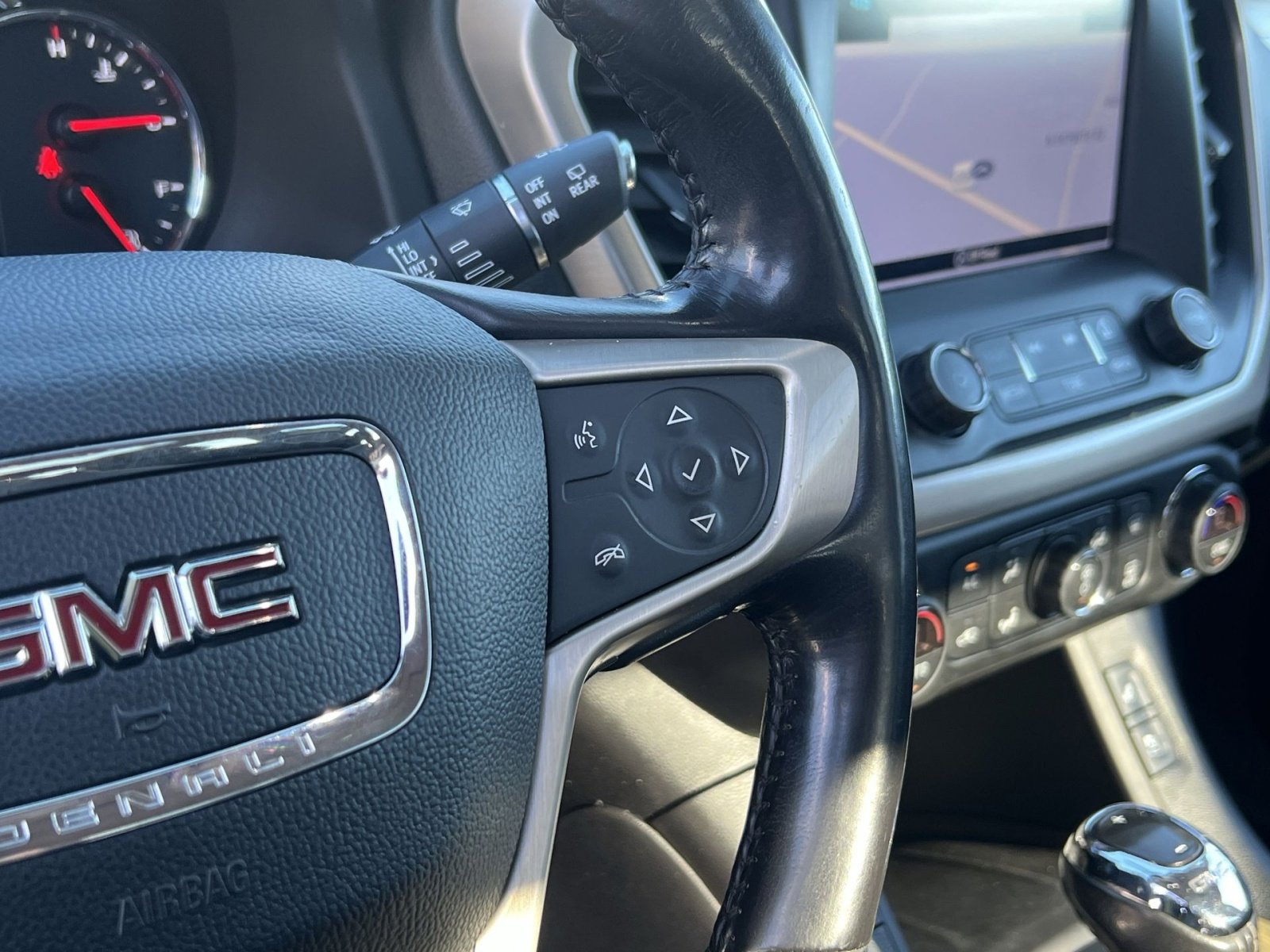 Used 2019 GMC Acadia Denali w/ Technology Package image 33