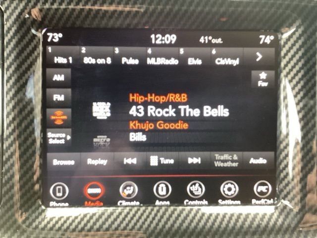 Used 2022 Dodge Challenger GT w/ Plus Package image 17