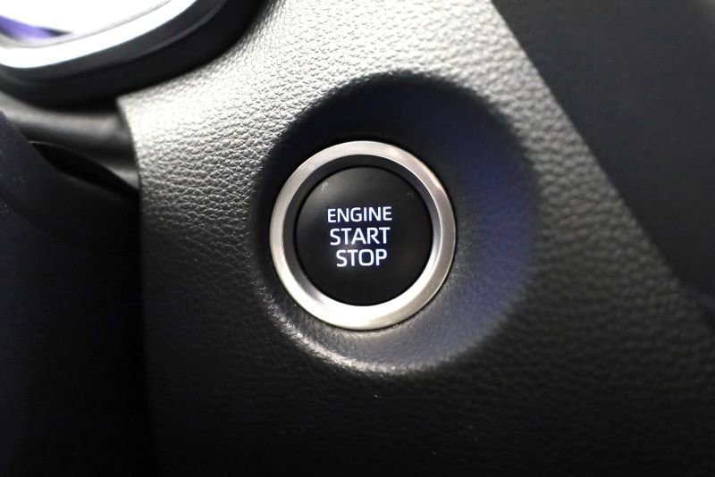 Used 2022 Toyota Corolla Cross XLE w/ Convenience Package image 23