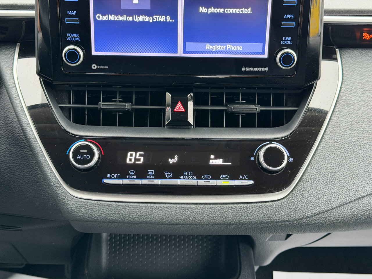 Used 2022 Toyota Corolla LE image 51