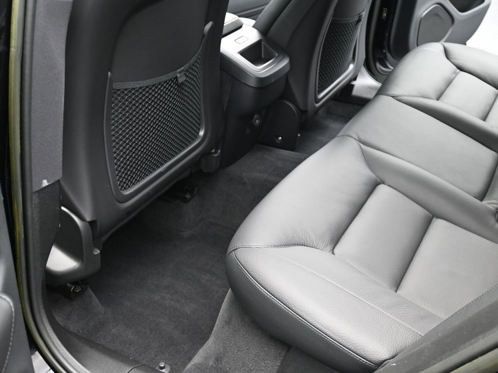 Used 2023 Volvo XC60 B5 Plus w/ Climate Package image 12