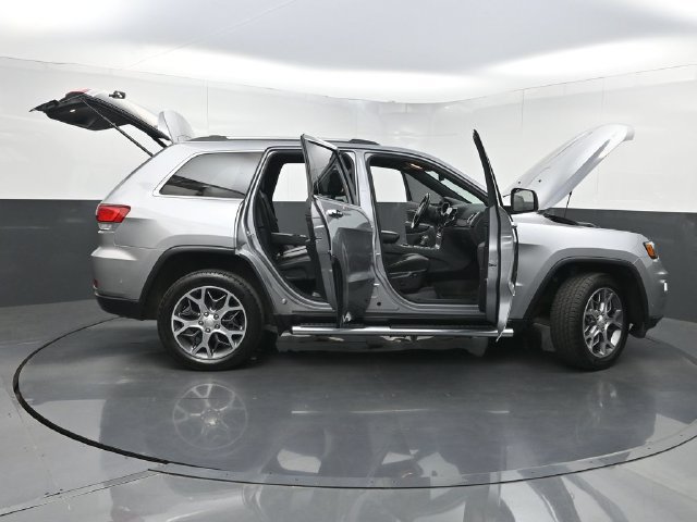 Used 2021 Jeep Grand Cherokee Limited w/ Luxury Group II AWD/4WD image 43
