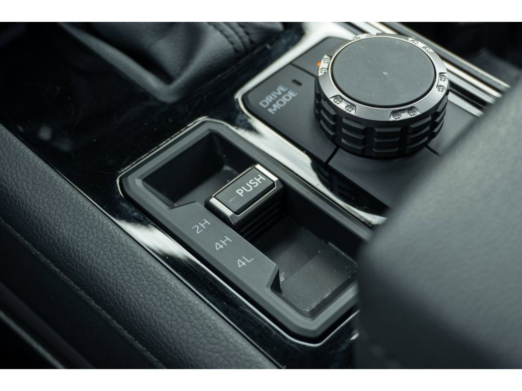 Used 2025 Toyota Tundra Limited image 26