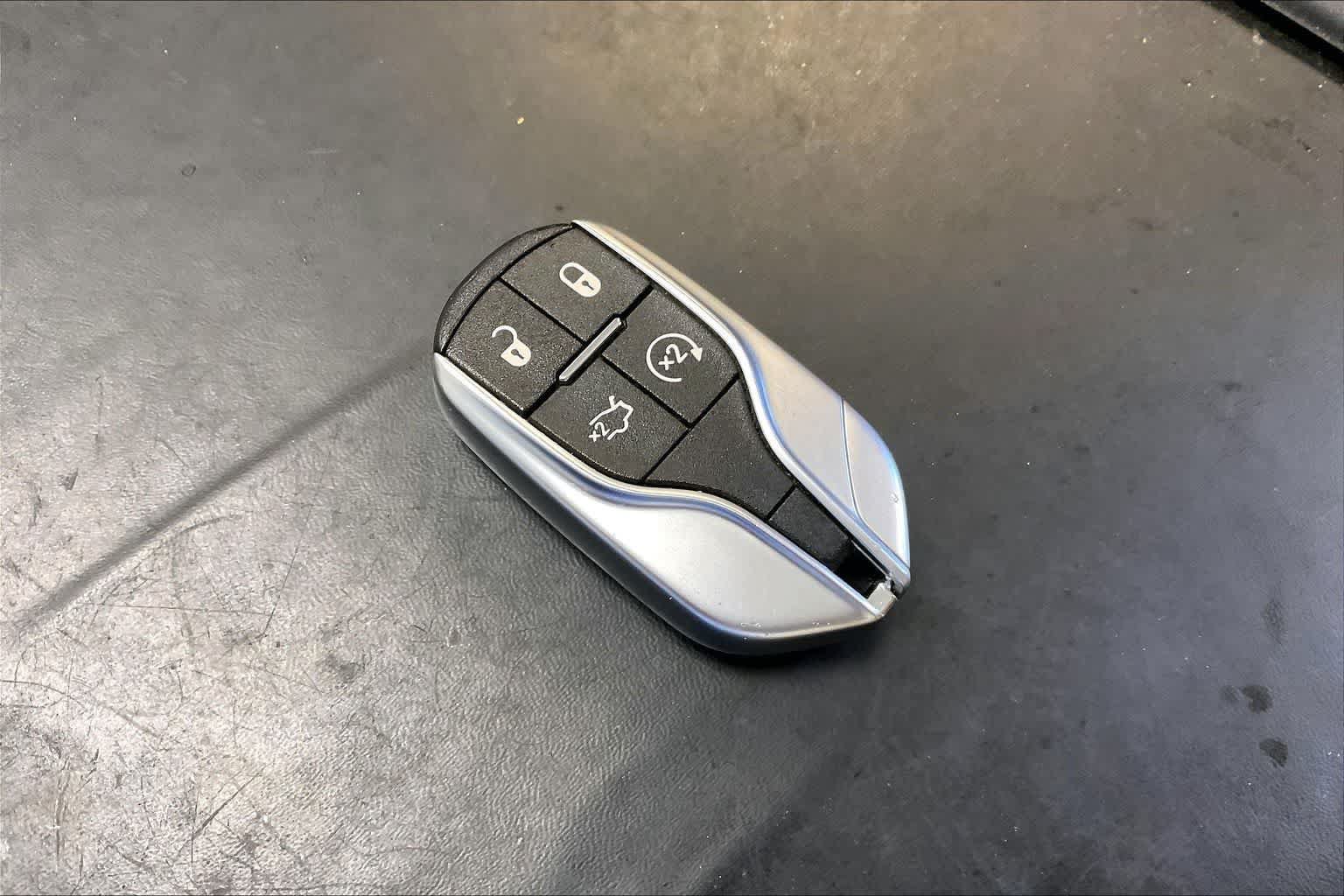 Used 2023 Maserati Levante Modena AWD/4WD image 19