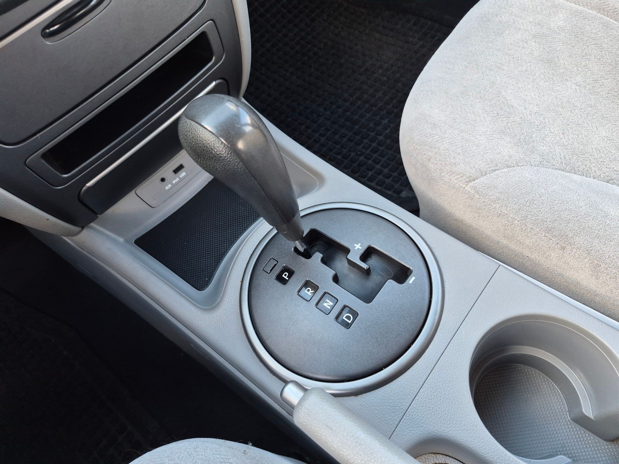 Used 2010 Kia Optima LX FWD image 26
