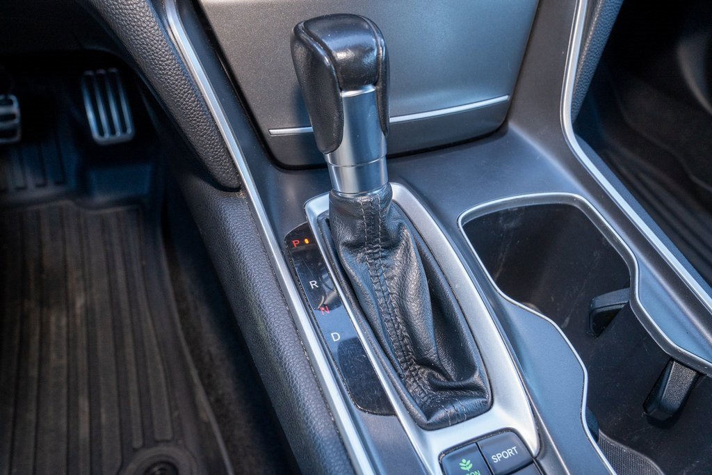 Used 2022 Honda Accord Sport image 10