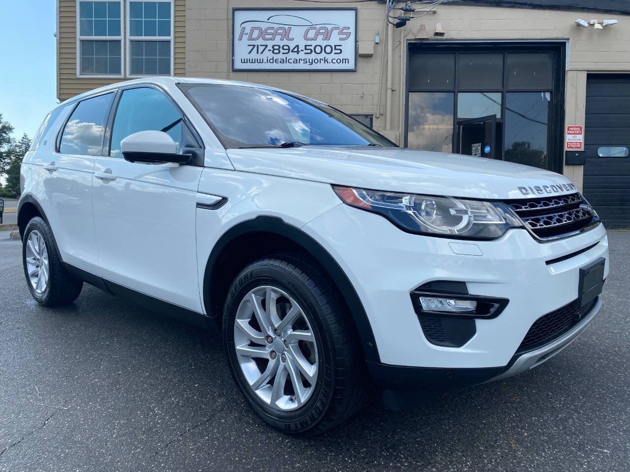 Used 2017 Land Rover Discovery Sport HSE AWD/4WD image 1