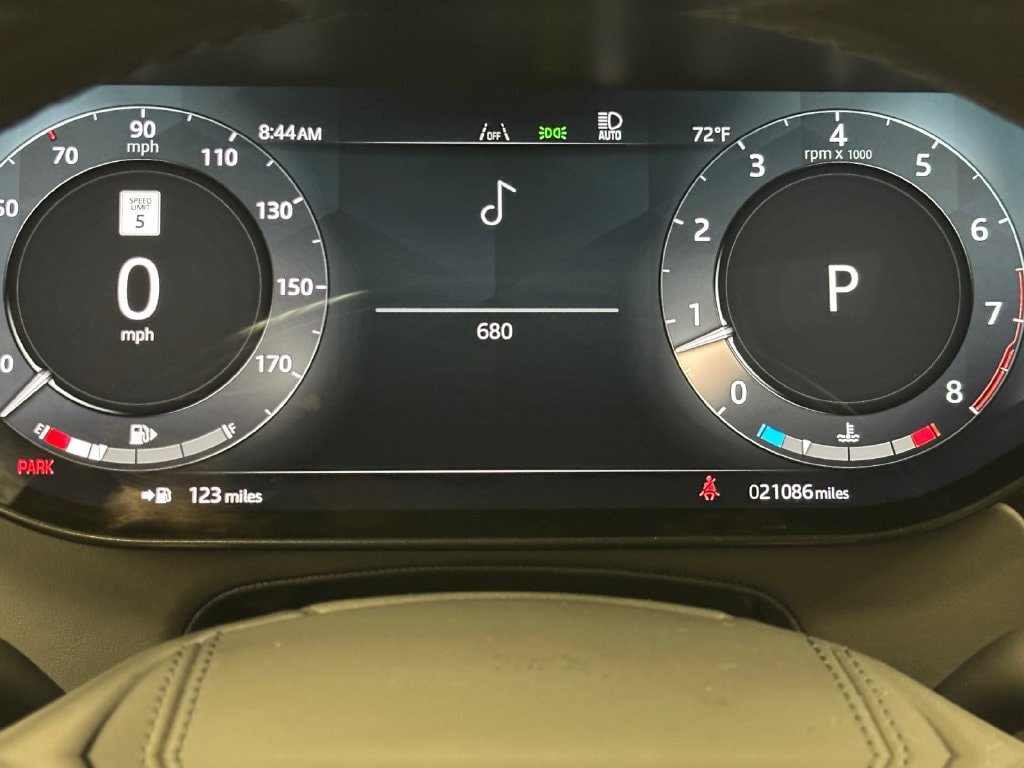 Used 2025 Land Rover Range Rover SE AWD/4WD image 24