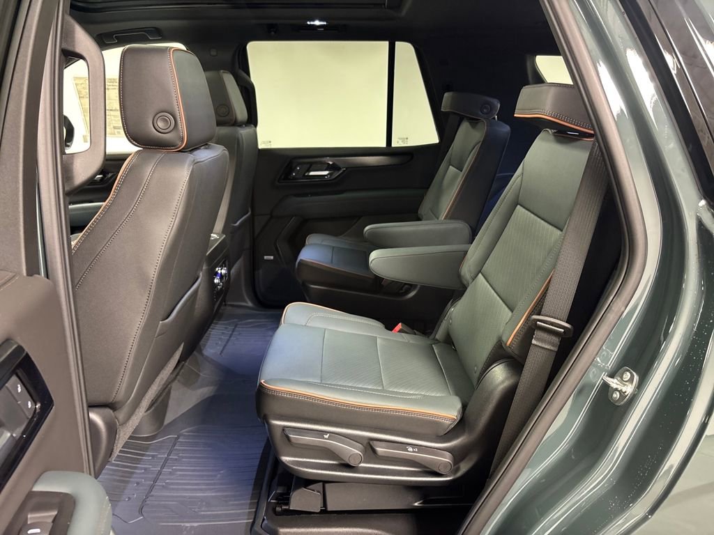 New 2026 GMC Yukon AT4 w/ AT4 Premium Package image 31
