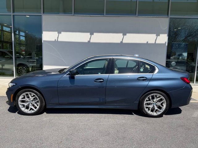 Used 2025 BMW 330i xDrive Sedan w/ Convenience Package AWD/4WD image 2