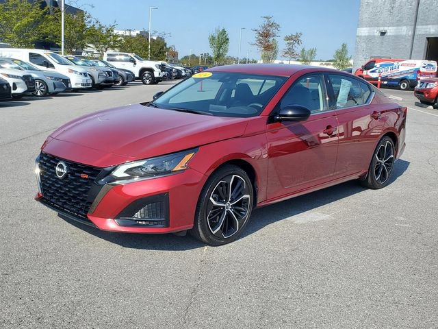 Certified 2024 Nissan Altima 2.5 SR image 8