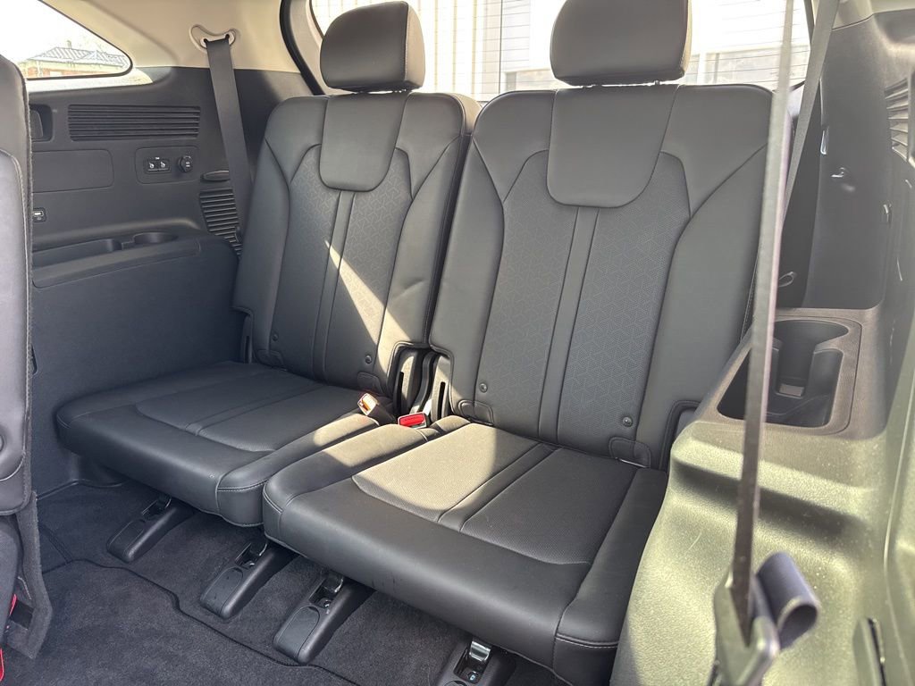 Used 2022 Kia Sorento EX w/ Panoramic Sunroof Package FWD image 35