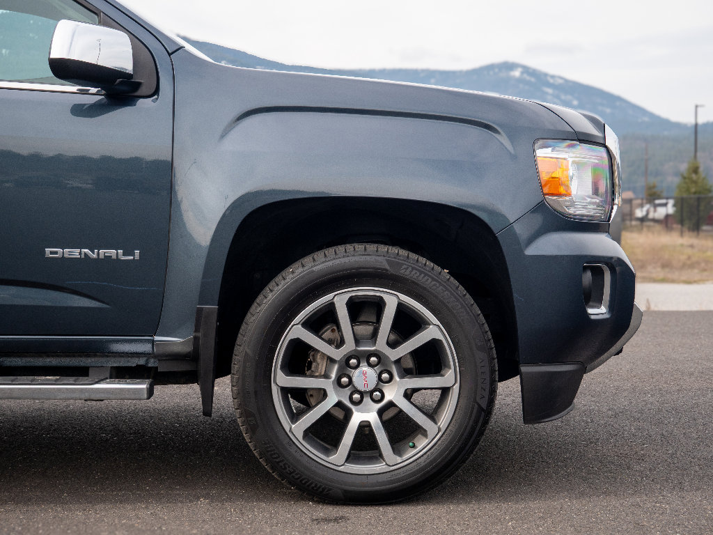 Used 2019 GMC Canyon Denali image 7